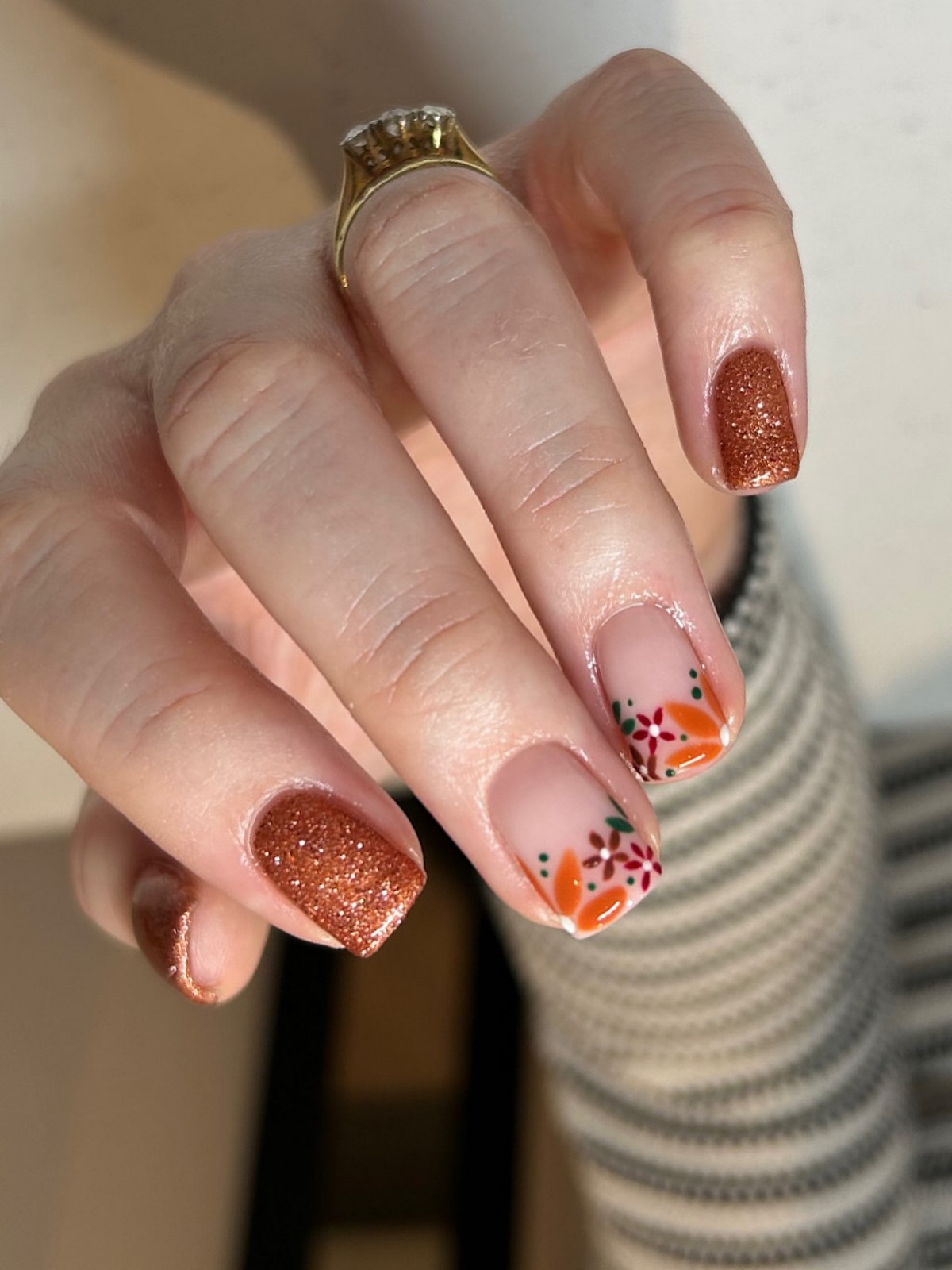 Маникюр в ноябре 2026 – трендовые стили нейл-дизайна