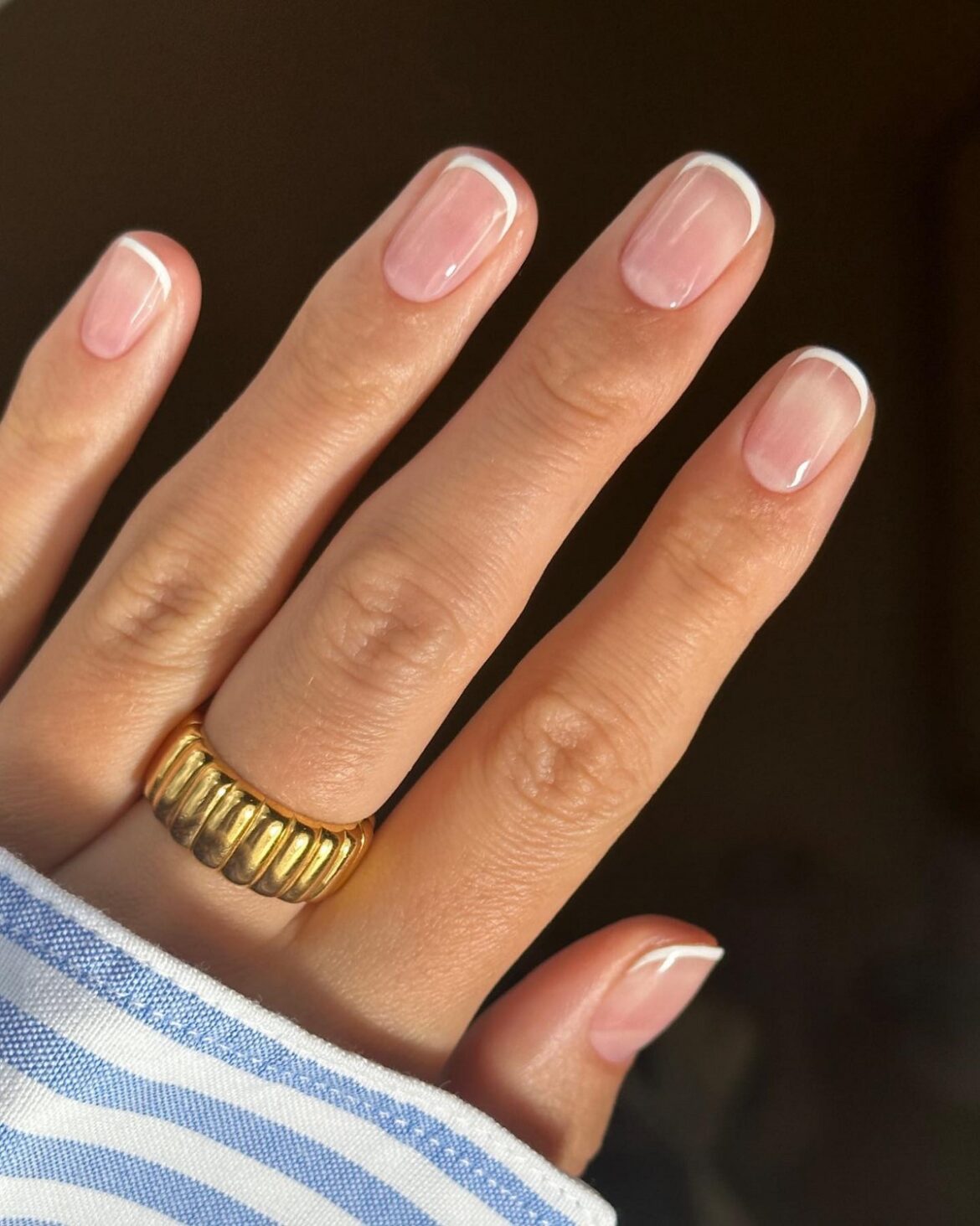 Маникюр, который выглядит дорого: простой дизайн, который заменил сложные ногти