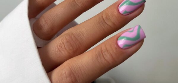 Маникюр 2026: короткие ногти, которые неожиданно меняют образ